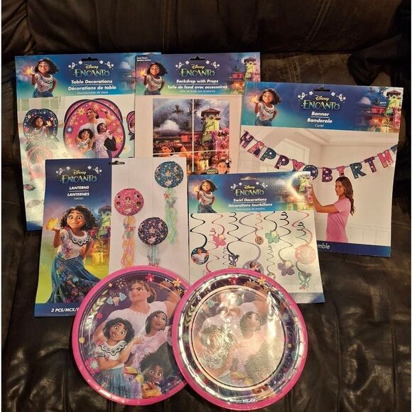 DISNEY ENCANTO BIRTHDAY PARTY DECORATIONS KIT - Picture 1 of 7